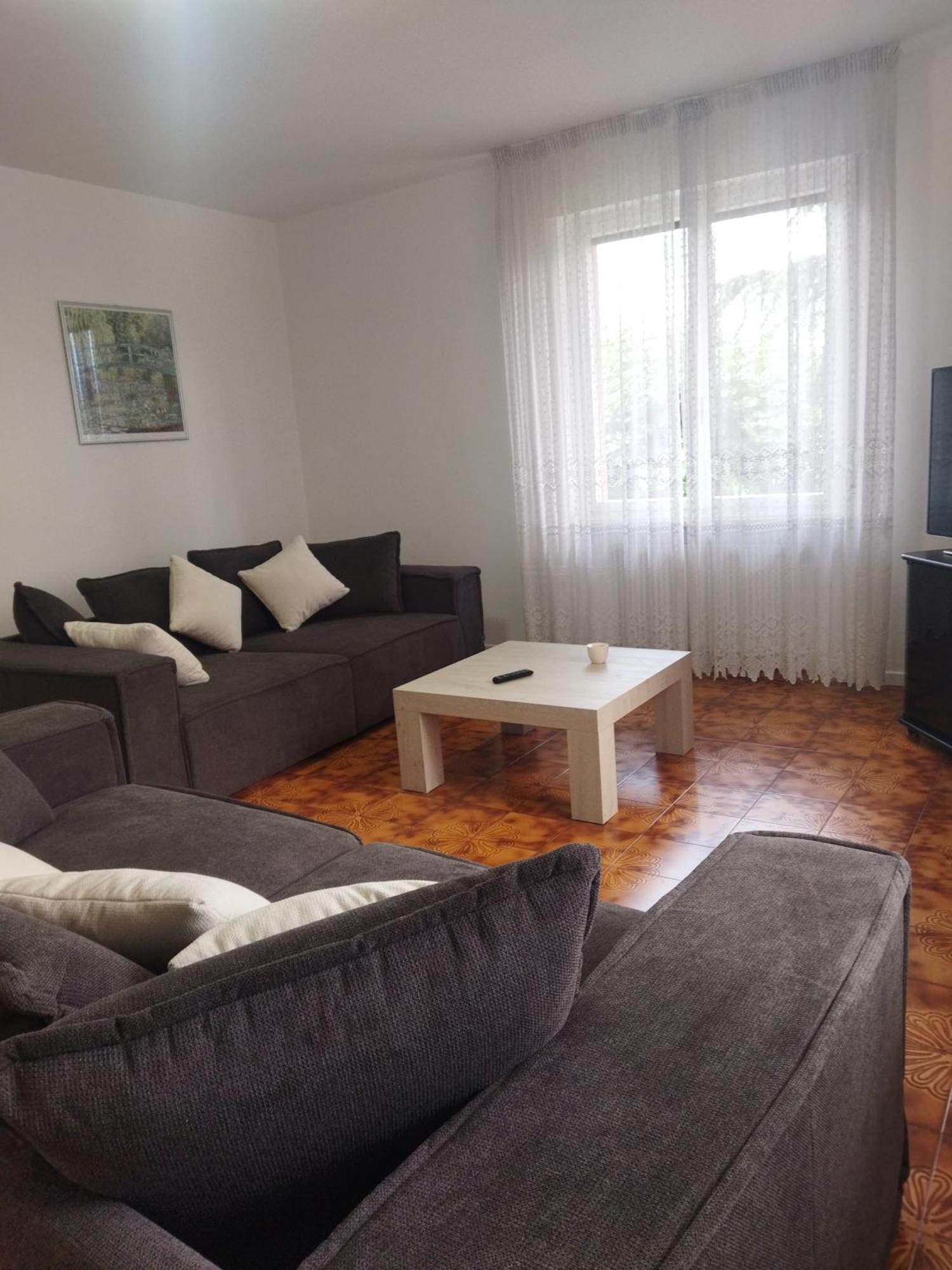 דירות ריבה דל גארדה Rose Garden House Wi-Fi מראה חיצוני תמונה